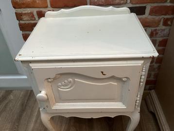 BROCANT KASTJE - OPKNAPKASTJE OF GEWOON ZO beschikbaar voor biedingen