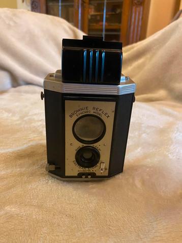 Briwnie reflex camera jaren 40 beschikbaar voor biedingen