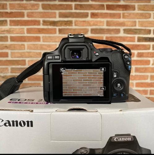 Canon eos 250D, Audio, Tv en Foto, Fotocamera's Digitaal, Zo goed als nieuw, Canon, Ophalen of Verzenden