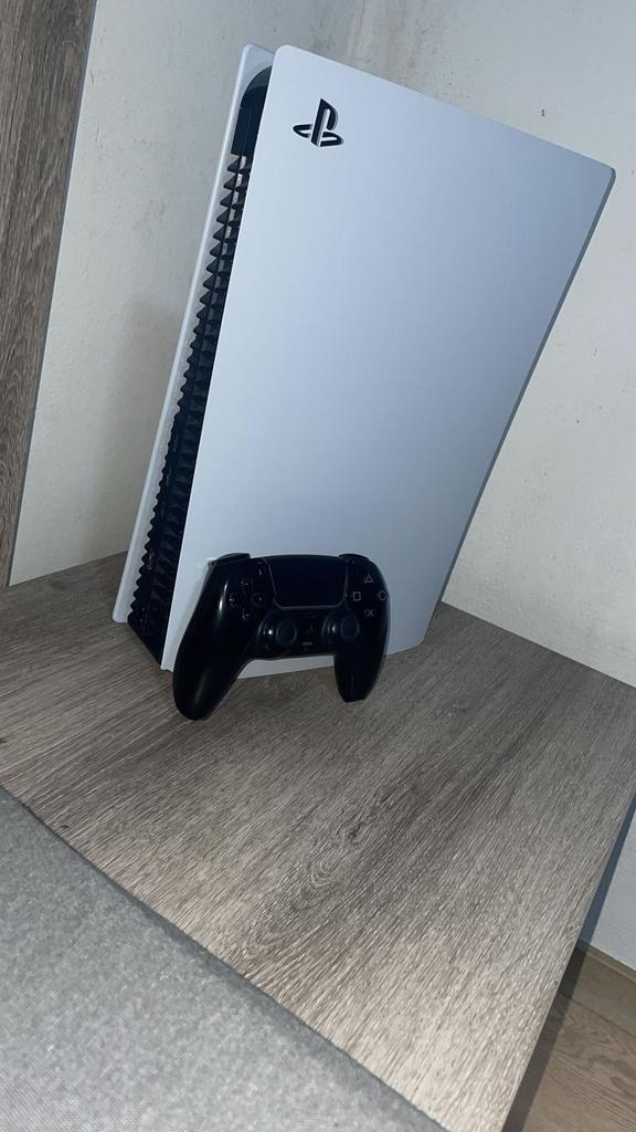 Ps5 + 1controler, Games en Spelcomputers, Spelcomputers | Sony PlayStation 5, Zo goed als nieuw, Playstation 5 Digital, Ophalen
