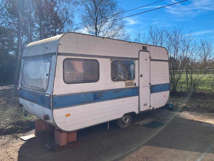Caravan Adria, Caravanes & Camping, Caravanes, Particulier, jusqu'à 4, 500 - 750 kg, Adria, Enlèvement