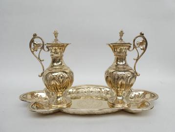 Prachtig zilveren water-en wijnset, gedoreerd beschikbaar voor biedingen