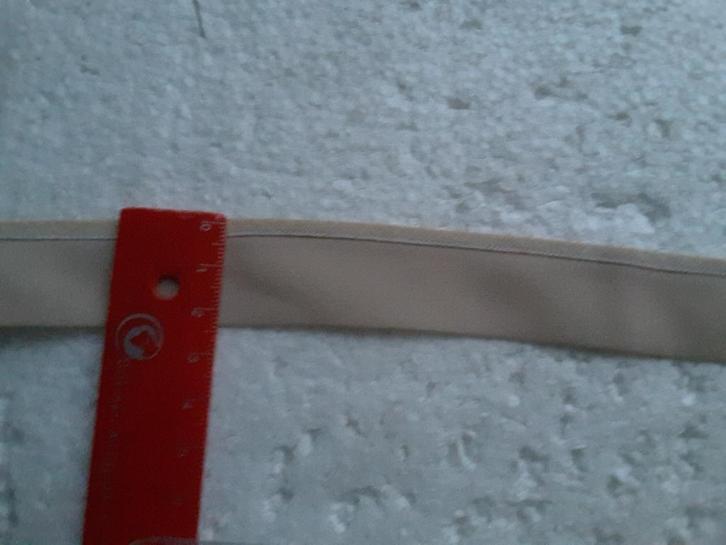 27 mm beige matte synthetische biaisband GB27115, Hobby en Vrije tijd, Naaien en Fournituren, Nieuw, Ophalen of Verzenden