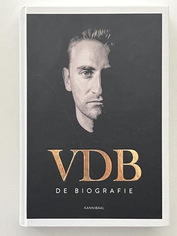 Stijn Vanderhaeghe - VDB De Biografie + Gratis bidprentje beschikbaar voor biedingen