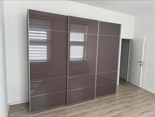 Prachtige, ruime kleerkast, Huis en Inrichting, Kasten | Kleerkasten, Zo goed als nieuw, Met deur(en), Ophalen