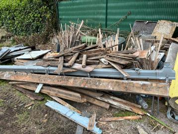 Gratis droog brandhout van afbraak, 6 m³ of meer, Ophalen