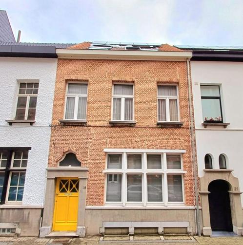 Huis te koop Dendermonde centrum!, Immo, Huizen en Appartementen te koop, Provincie Oost-Vlaanderen, Tussenwoning, C