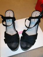 Chaussures noires compensées Angela Thomson pointure 38, Comme neuf, Enlèvement ou Envoi, Chaussures