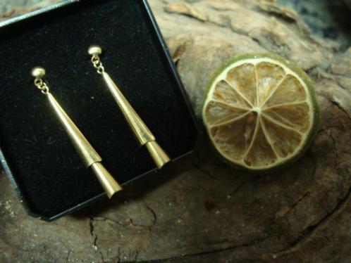 Boucles d'oreilles en or jaune 18 carats, pendantes, Handtassen en Accessoires, Oorbellen, Zo goed als nieuw, Hangers, Goud, Geel