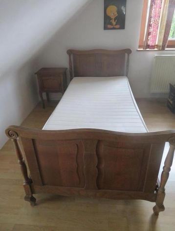 Lit breton une personne avec sommier et matelas beschikbaar voor biedingen