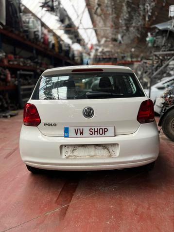 Volkswagen polo citadine 5 porte 2011 pièces disponibles beschikbaar voor biedingen