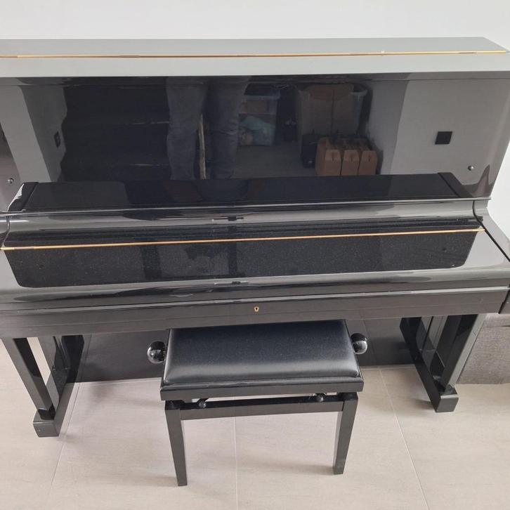 Piano Yamaha U1, Muziek en Instrumenten, Piano's, Zo goed als nieuw, Piano, Zwart, Hoogglans, Ophalen
