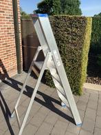 Trapladder, Ophalen, Zo goed als nieuw, Ladder, Minder dan 2 meter