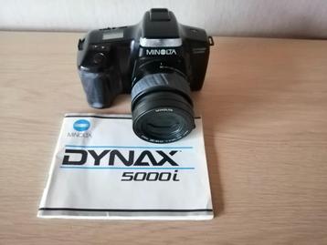 Retro fototoestel Minolta 5000 + boekje beschikbaar voor biedingen