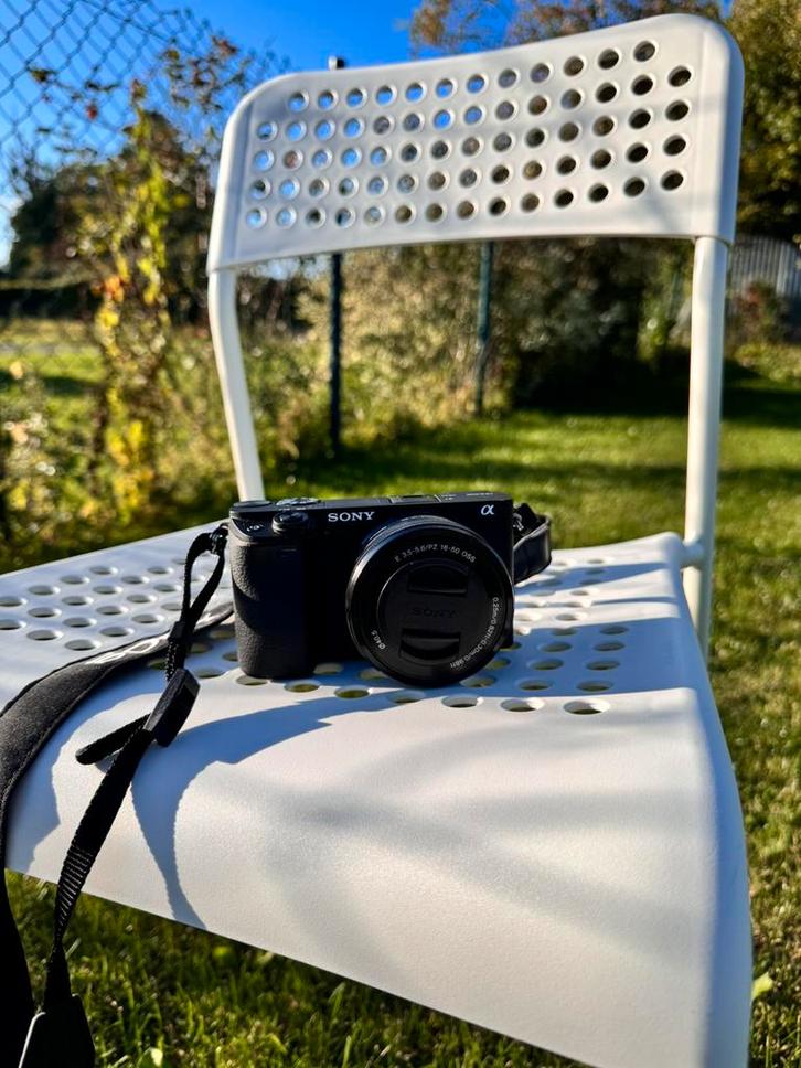 Sony Alpha A6400 noir + E PZ 16-50mm f/3.5-5.6 OSS, Audio, Tv en Foto, Fotocamera's Digitaal, Zo goed als nieuw, Sony, Ophalen of Verzenden