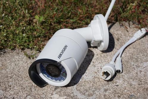 Hikvision Camera 3MP (mini bullet netwerk cam verif.2,4mm), Audio, Tv en Foto, Videobewaking, Zo goed als nieuw, Buitencamera