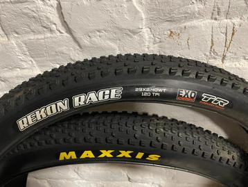 2 Maxxis rekon race 29x2.4 mountainbikebanden beschikbaar voor biedingen