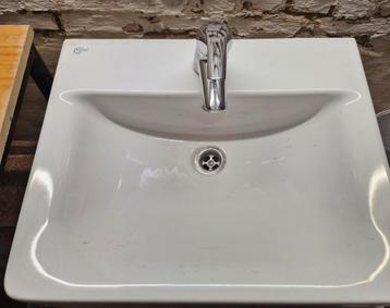 duravit lavabo nog  nieuw met kraan  beschikbaar voor biedingen