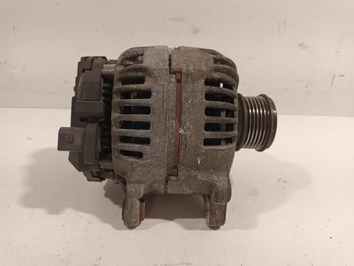 DYNAMO Volkswagen Caddy Combi III (2KB,2KJ) (06F903023F), Auto-onderdelen, Motor en Toebehoren, Volkswagen, Gebruikt