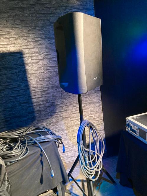 2 luidsprekers Ecler VERSO 12 inch als nieuw!, Audio, Tv en Foto, Luidsprekerboxen, Zo goed als nieuw, Ophalen