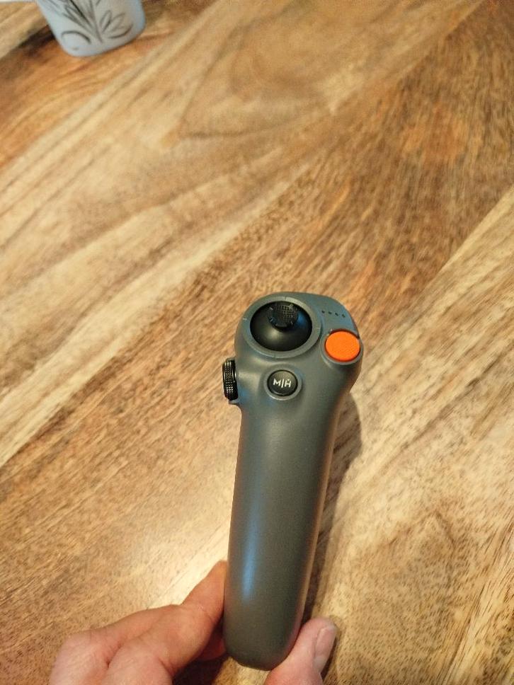 DJI RC motion controller 3 comme neuf, TV, Hi-fi & Vidéo, Drones, Comme neuf, Drone avec caméra, DJI, Moins de 250 g, Enlèvement ou Envoi