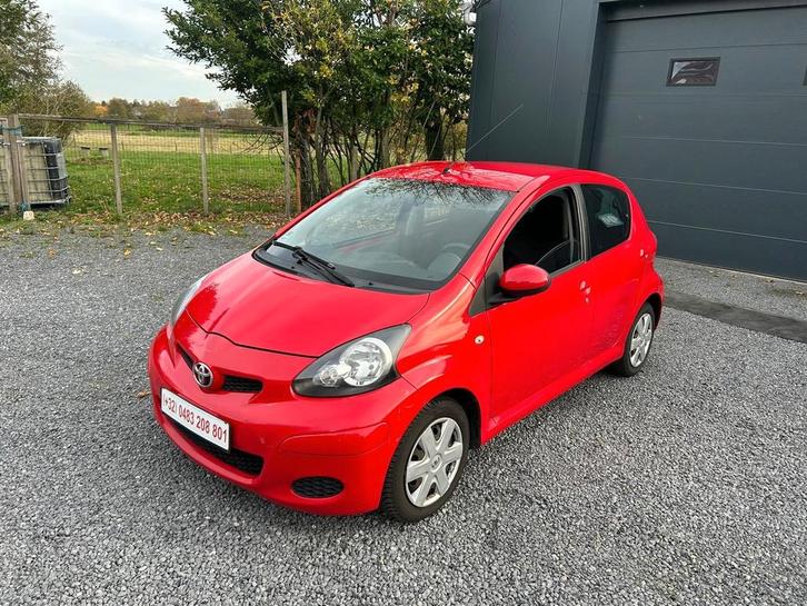 Toyota Aygo 1.0 essence AIRCO 05/2010, Auto's, Toyota, Bedrijf, Aygo, Centrale vergrendeling, Elektrische ramen, Benzine, Euro 4