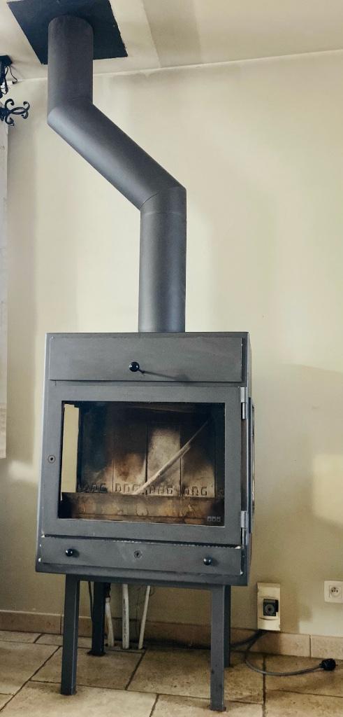 Poêle à bois de marque  "DDG" Modèle F40S, Huis en Inrichting, Kachels, Gebruikt, Houtkachel, Hout