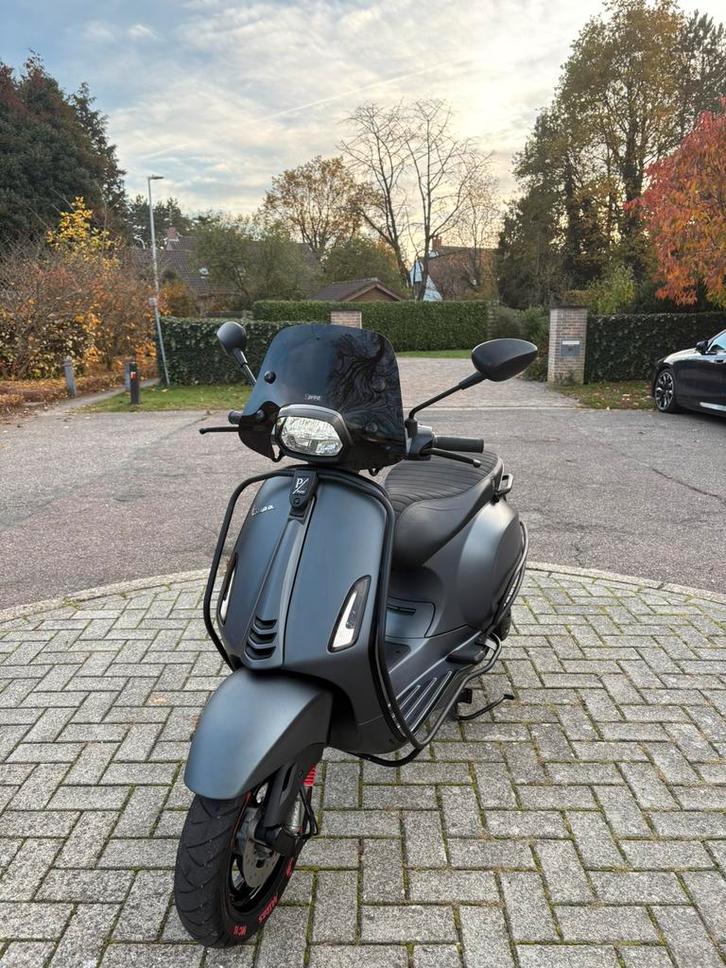 Vespa sprint A klasse, Fietsen en Brommers, Scooters | Vespa, Zo goed als nieuw, Ophalen of Verzenden