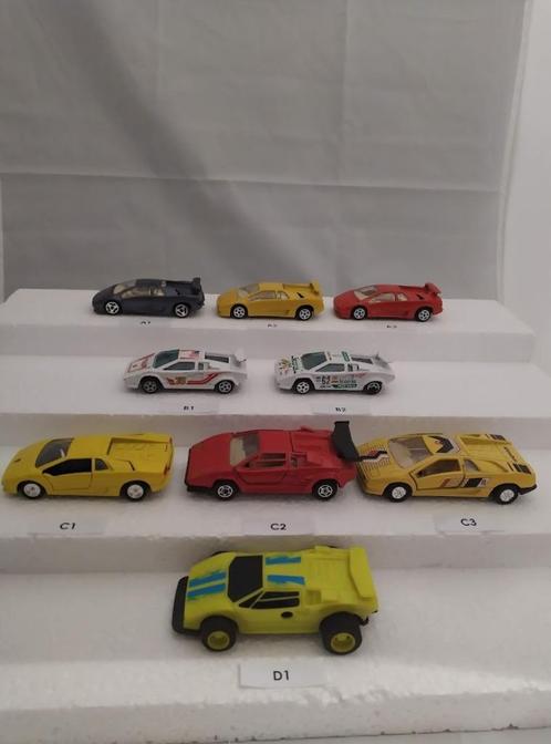 Collection de 9x modèles Lamborghini - échelle environ 1/43, Hobby & Loisirs créatifs, Voitures miniatures | Échelles Autre, Comme neuf