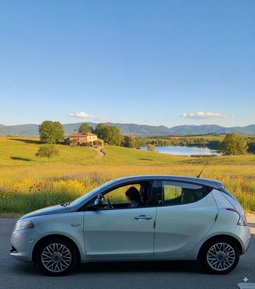 LANCIA YPSILON AUTOMATIC.BENZINE.BJ 2012. 98 000 KM beschikbaar voor biedingen