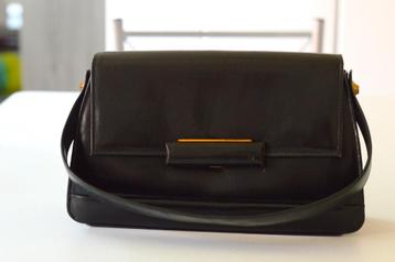 Vintage handtas beschikbaar voor biedingen