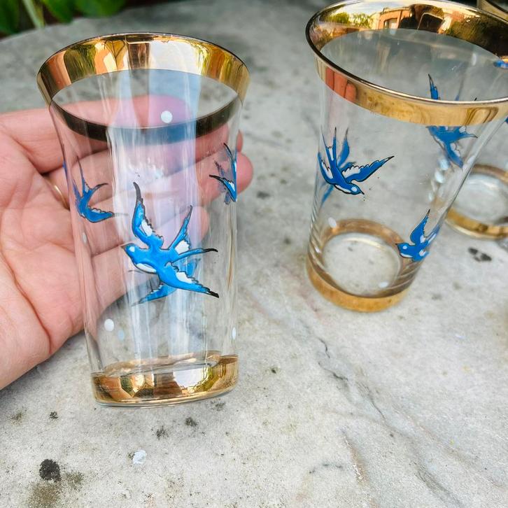 4 geëmailleerde & vergulde glaasjes zwaluwen Verrerie Laeken, Antiek en Kunst, Antiek | Glaswerk en Kristal, Ophalen of Verzenden