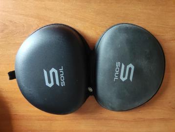 Boite rangement casque audio beschikbaar voor biedingen