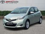Toyota Yaris Comfort+cam+nav+AC, Euro 5, Zwart, Overige kleuren, Handgeschakeld