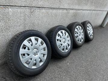 Renault Trafic banden met velgen 205/65R16C beschikbaar voor biedingen