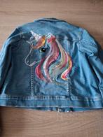 Jeansjasje mt 128, Kinderen en Baby's, Kinderkleding | Maat 128, Ophalen, Zo goed als nieuw
