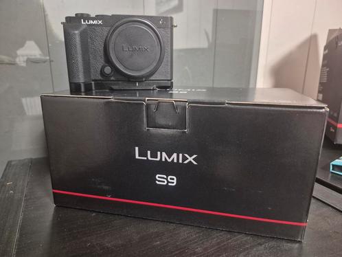 Panasonic Lumix s9 + sirui handgrip, Auto diversen, Autospeakers, Zo goed als nieuw, Ophalen of Verzenden