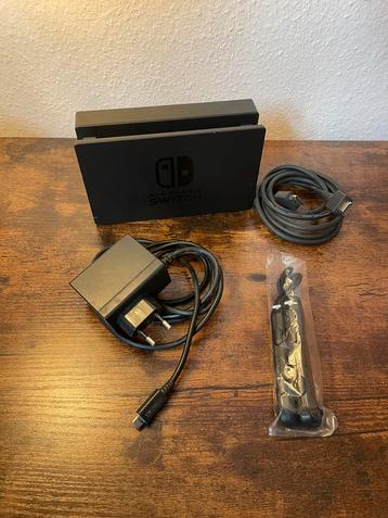 Nintendo Switch chargeur + dock + joycon straps