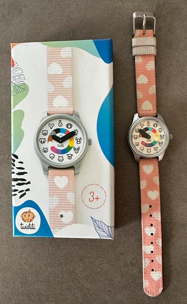 Horloge, Handtassen en Accessoires, Horloges | Kinderen, Zo goed als nieuw, Ophalen