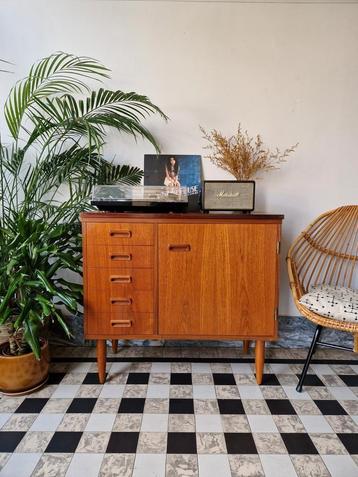 Vintage midcentury platenspeler meubel | kast | retro beschikbaar voor biedingen