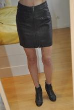 H&M jupe simili cuir noir t.XS tb état, Comme neuf, Noir, Taille 34 (XS) ou plus petite, H&M