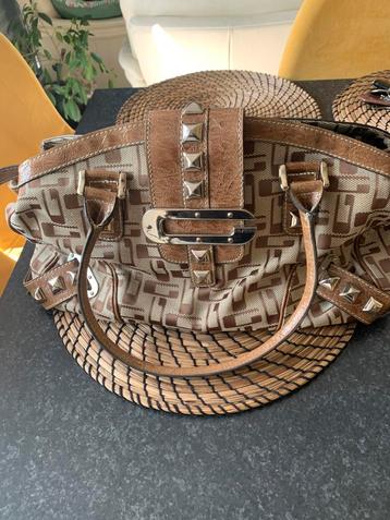 HANDTAS GUESS beschikbaar voor biedingen