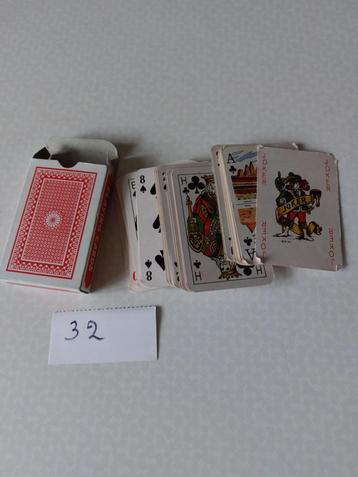 kaartspel 32 stuks beschikbaar voor biedingen