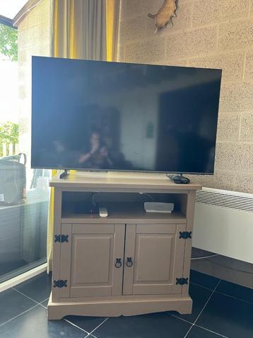 tv kast beschikbaar voor biedingen