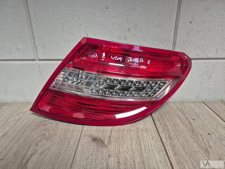 Mercedes C klasse W204 sedan achterlicht rechts LED hoekje, Auto-onderdelen, Verlichting, Mercedes-Benz, Gebruikt, Ophalen of Verzenden