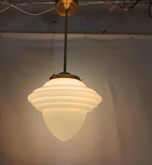Art deco opaline lamp, Antiek en Kunst, Antiek | Verlichting, Ophalen of Verzenden