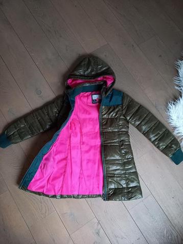 Maat 134 / 140 : jas winterjas met kap kaki met roze voering beschikbaar voor biedingen
