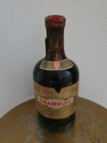 Hele oudevolle Drambuie Whisky Likeur 1960 uit Scotland
