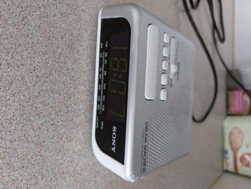 Wekker Radio       µ1k beschikbaar voor biedingen