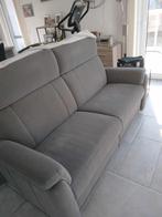 Zetels met relax, poef, salontafel, Ophalen